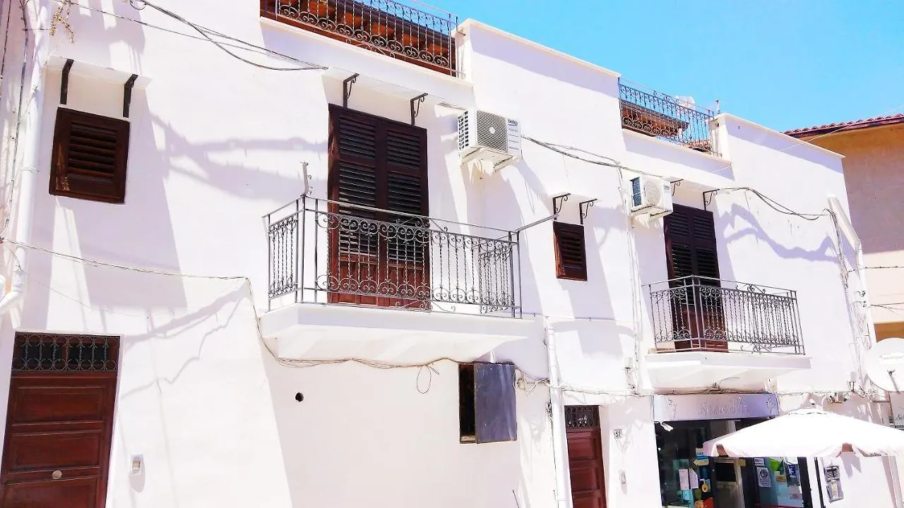 Gurgiolo New Apartment Trabia Italien
